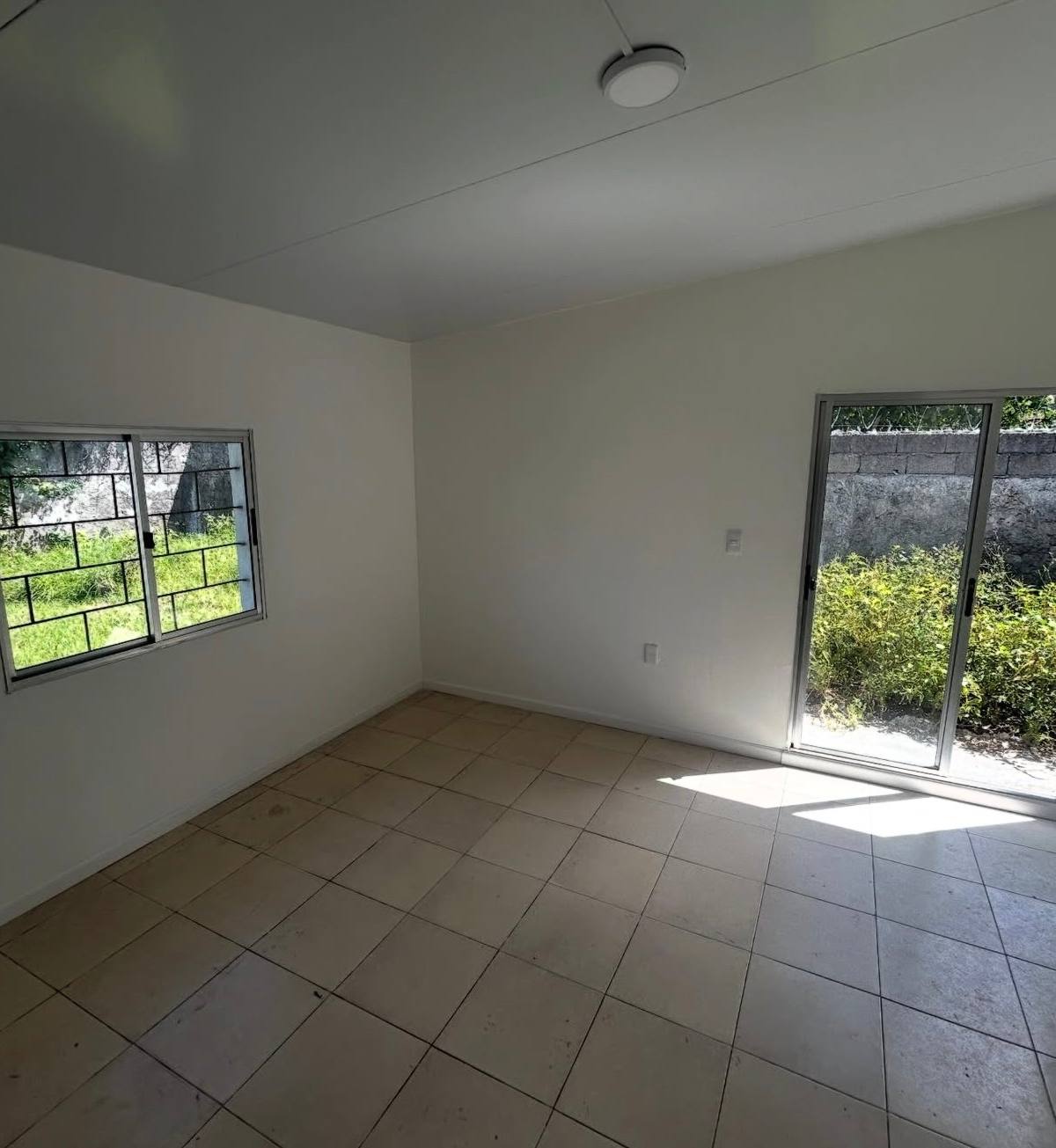 Apartamento Interior al Fondo en barrio Piedras Blancas